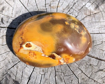 Carnelian Palm Stone - Vitality, Confidence, Healing Energy, Crystal Meditation