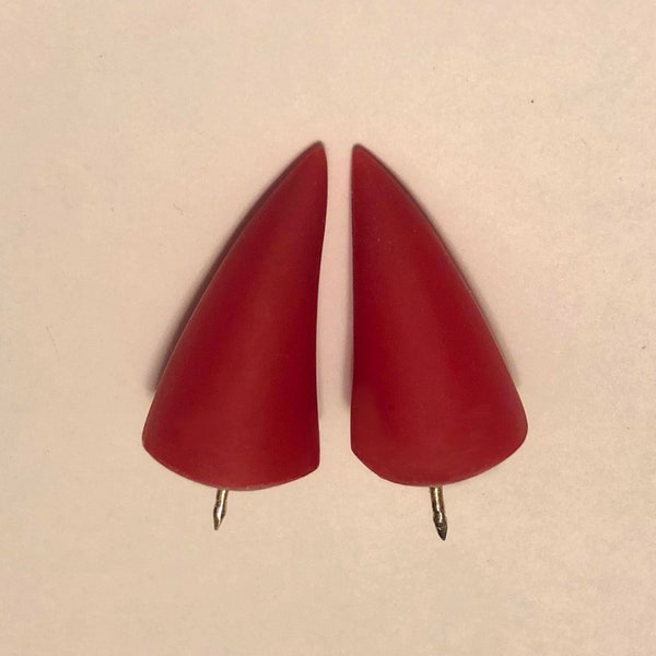 Red Devil Horns Hat Pin