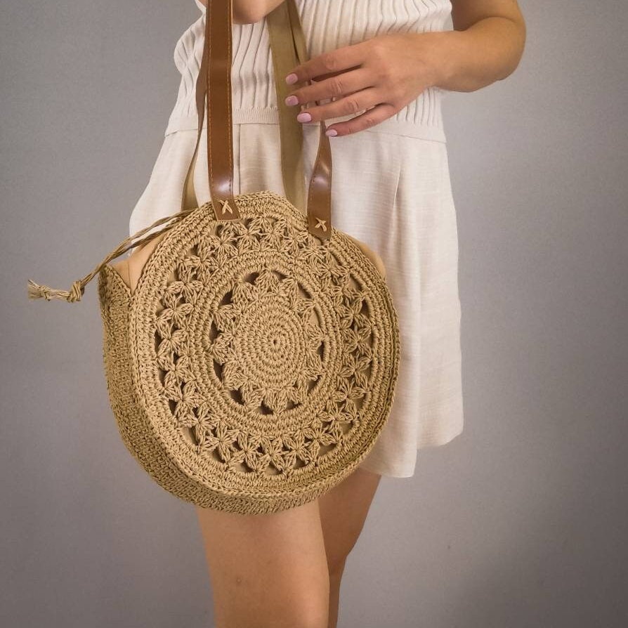 Raffia circle deals bag