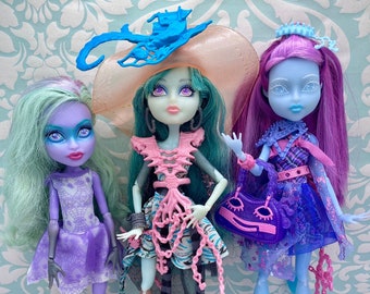 Poupées Monster High pour collectionneurs, repeindre OOAK, jouer - Twyla hantée, Vandala Dubloons et Kiyomi Haunterly