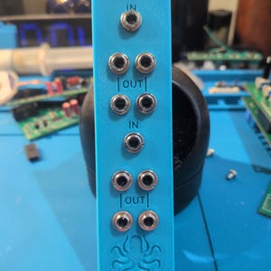 Multiplicador con búfer activo personalizado