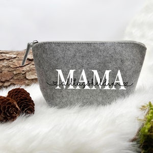 personalisierte Kosmetiktasche aus Filz / ein individuelles Geschenk / für Mama Schwester Oma Tante  individuell gestaltet, Filztäschchen