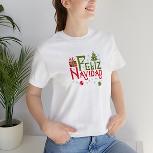 Feliz Navidad shirt, Camisa de Feliz Navidad, Holidays shirt in Spanish, Holidays Shirts, Cozy Shirts, Christmas shirts, Feliz Navidad