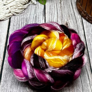 Tramonto - Roving di lana merino/bambù non superwash, fibra per filatura, fibra per infeltrimento, roving tinto a mano, rosa, magenta, bordeaux, giallo, senape immagine 3