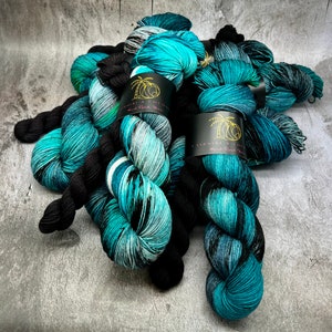 Midnight Ocean Waves - Sock, Beanie, Merino/Nylon Yarn, Superwash, Weight Yarn, Speckled Yarn, Neon Yarn, Knitting Yarn, Crochet