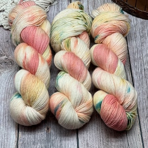 Apple Cider - Single Ply, Non-Superwash, 100% Organic Merino, Indie Dyed Yarn, Hand Dyed Yarn, Fingering Weight, Peach, Yellow, Green