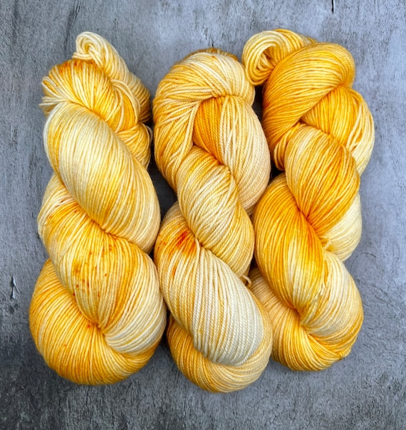 Peach Bellini  - Hand Dyed Merino Nylon Fingering Sock Yarn, Superwash, Hand Painted, Gift for her, Bright Preach, Peaches, DK, Worsted