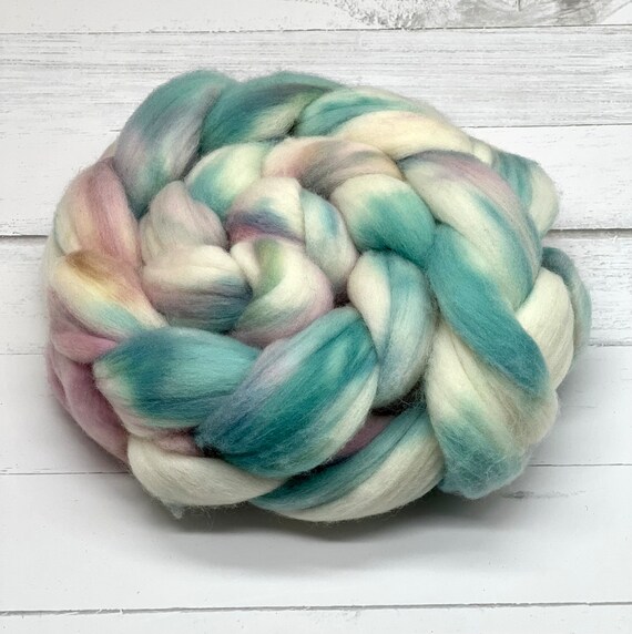 Seashells- Merino Wool Roving, Hand Dyed Merino Top, Hand Dyed Wool for Spinning, Felting Fiber, Tour de Fleece, Hand Dyed, Non-Superwash