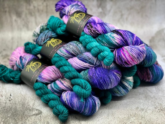 Mermaid Tales - Sock Set, Beanie, Merino/Nylon Yarn, Superwash, Fingering Weight Yarn, Speckled Yarn, Neon Yarn, Knitting Yarn, Crochet