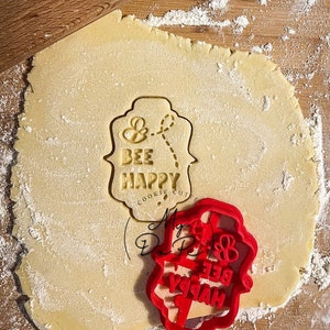 Bee happy cookie cutter | Bee cookie cutter | MyDoPe cookie cutter | Birthday cookie cutter | Baby shower cookie cutter