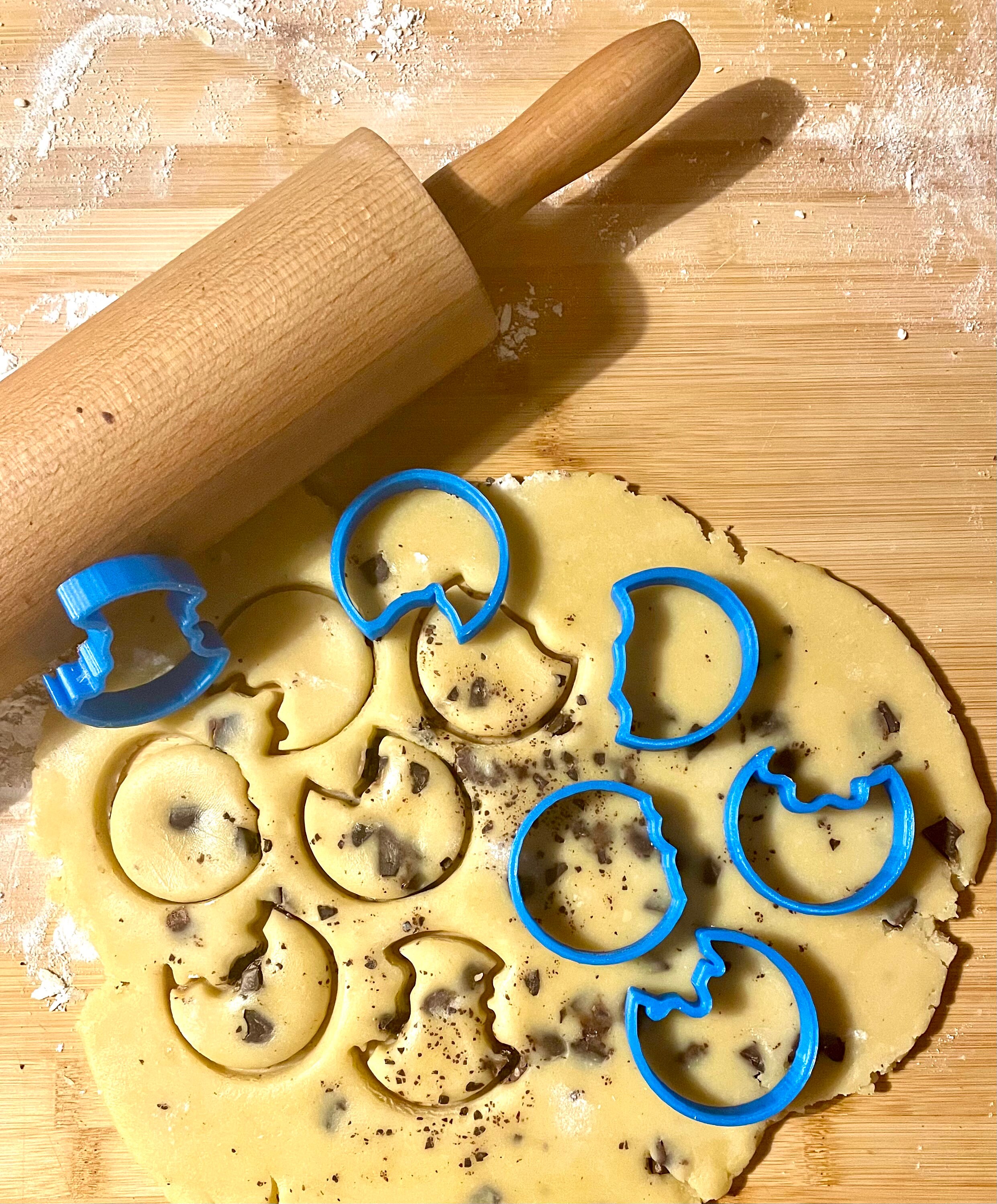 Apple core cookie cutter, bitten apple cookies, Fondant Cutter, Clay  Cutter