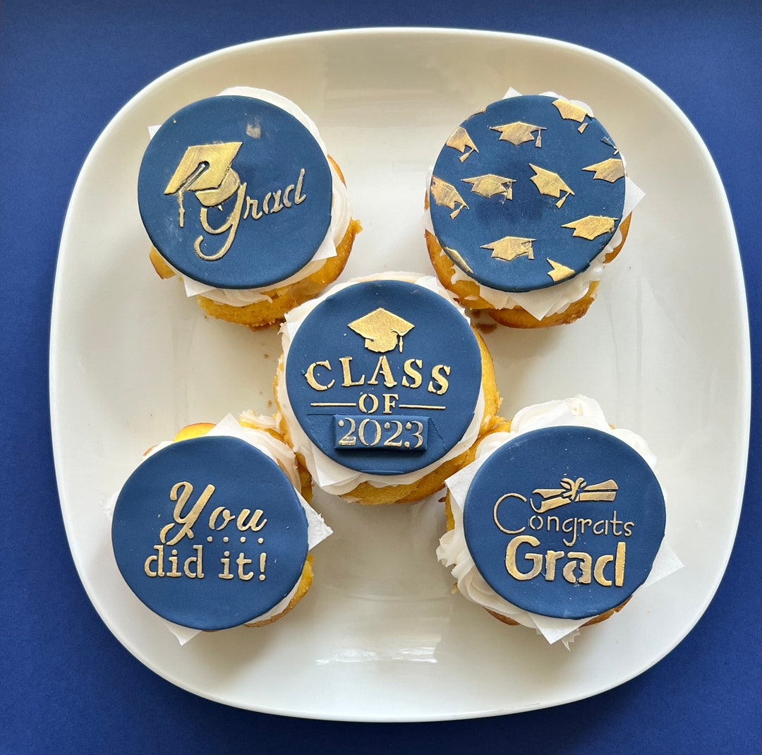 Graduation '2024' Cupcake Toppers Round Fondant Etsy