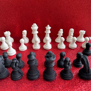 Chess Full Set 32 Pieces - Fondant Cake Toppers
