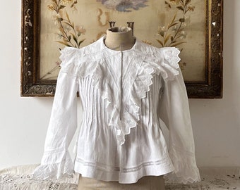 Blusa recortada de algodón blanco antiguo con manga larga, blusa de encaje eduardiana, top victoriano para mujer, traje histórico.