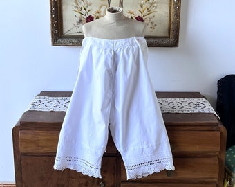 Antique white cotton spllit leg Bloomers with eyelet lace, Edwardian Ladies Underwear, Vintage Trousers, Historical costume.