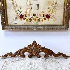 Antique carving oak wood Pediment, Curved pediment, Vintage furniture piece, Antique furniture hardware.