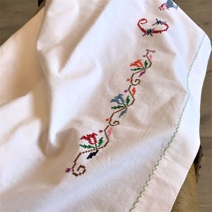Antique linen white twin sheet, Embroidered flat sheet, Italian bedding, Bride trousseau.
