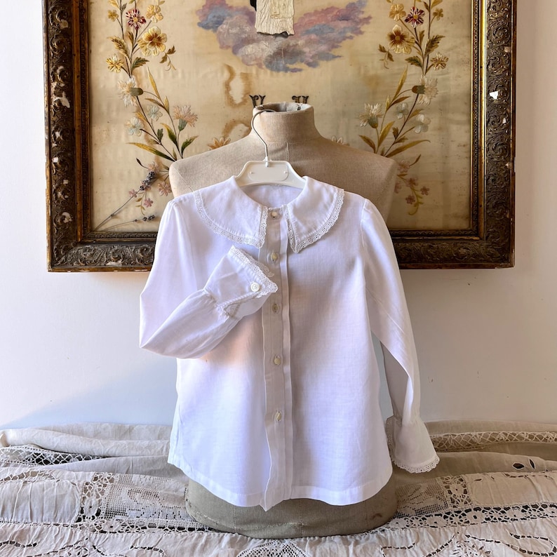 Antique white cotton cropped blouse with long sleeve, Edwardian Peter Pan Collar lace blouse for girl, Victorian shirt, Historical costume. zdjęcie 2