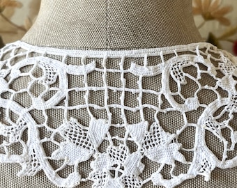 Antieke Franse kanten afneembare kraag, wit linnen, edwardiaanse bloemen opengewerkte
