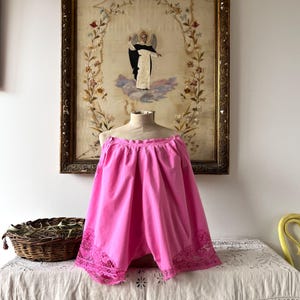 Unused.  Antique pink cotton Bloomers with bobbin lace, Edwardian Ladies Underwear, Vintage Trousers, Historical costume.