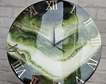 Modern Round Geode wall Clock from epoxy resin with quiet clock movements , Abstract stone pattern clock , Original Housewarming gift