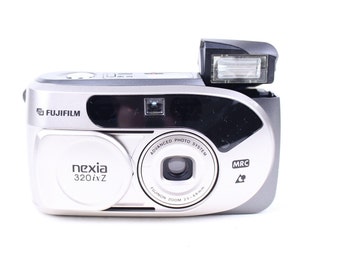 Fujifilm nexia 320 ixZ Point & Shoot APS film camera