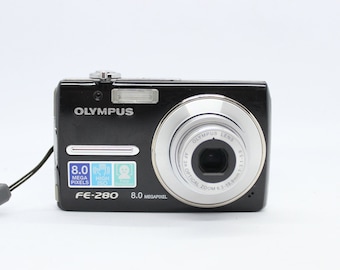 Y2K Digital camera Olympus FE-280 / 2000s digital camera