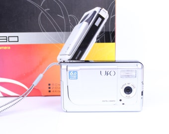 Y2K Digital camera UFO DC 6090. Working digital camera