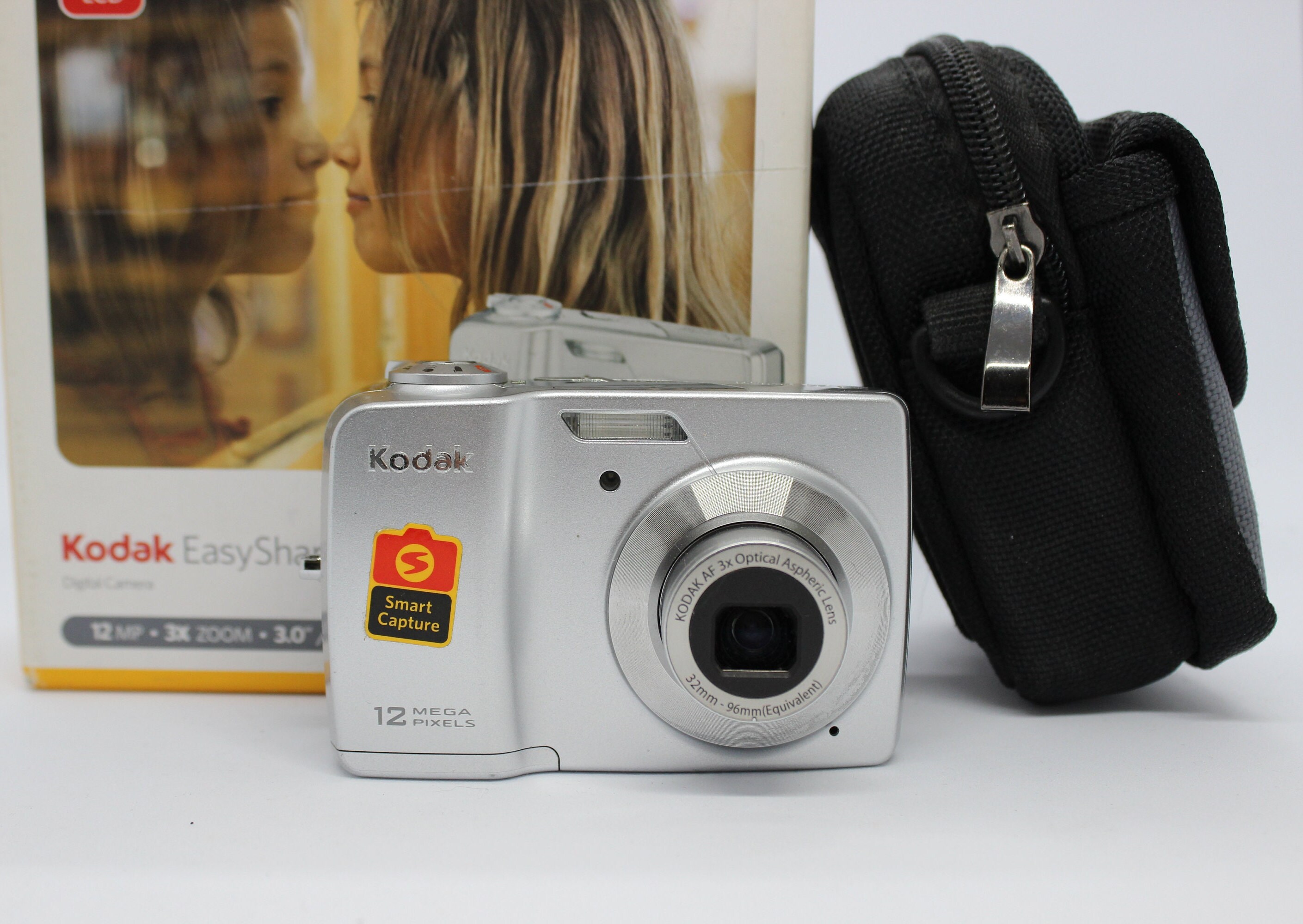 Y2K Digital Camera Kodak Easyshare C182 UK
