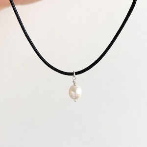 Single Pearl Black Cord Choker, Freshwater Pearl Corded Necklace, Sterling Silver Pearl Rope Choker, Adjustable Cord Choker, Grunge Chain