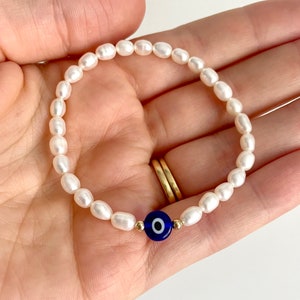 Evil Eye Pearl Bracelet, Evil Eye Beaded Bracelets, Dainty Freshwater Pearl Bracelet, Protection Eye Bracelet, Turkish Eye Gift image 5