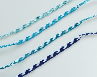 WAVES BRACELET. Thread friendship bracelet. Embroidery thread. Beach jewelry. Summer bracelets. Gifts for friends. Spudstyle
