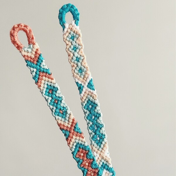 THREAD FRIENDSHIP BRACELETS. Diamond pattern. Beach colours. Tie on stackable bracelets. Cotton friendship bracelet.