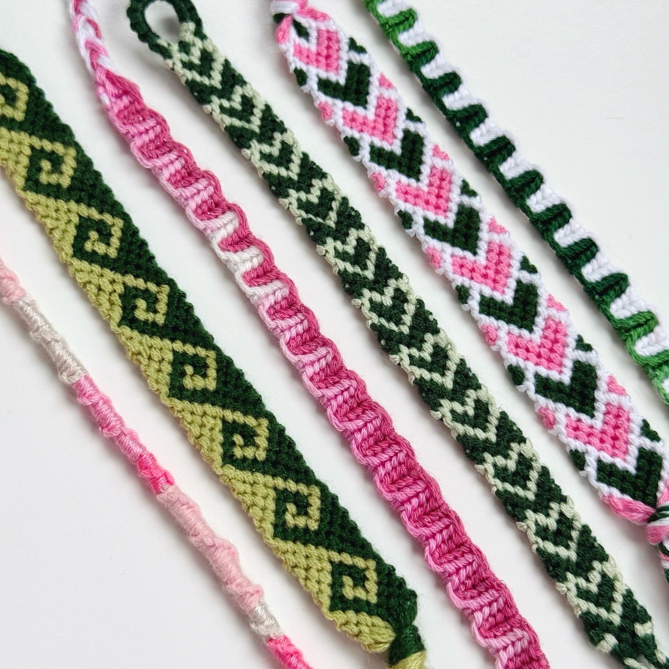 ブレスレット LABEL K BRAIDED FABRIC BRACELET (BR-TISSE_PINKMOMSROCK) Kenzie Vertical Stripes Beaded Stretch Bracelet Gold