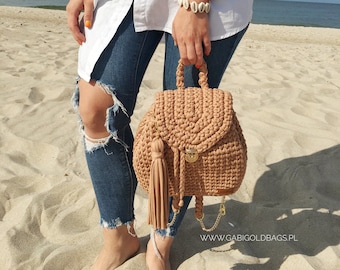 Crochet bagpack elegant classic