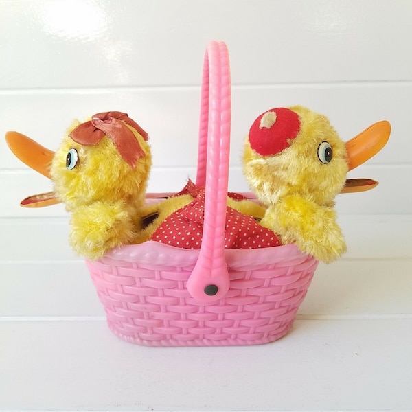 Vintage Wind Up Toy Baby Ducks Ducklings in PINK Basket,  Spring Easter Decor,  Japan