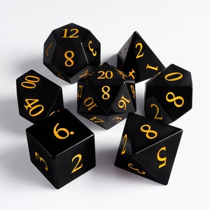 D&D Obsidian Würfel Set - Hochwertige Polyedrische Würfel für Dungeons and Dragons - Edelstein Onyx W20 für Tabletop Rollenspiele - Perfektes DND Geschenk