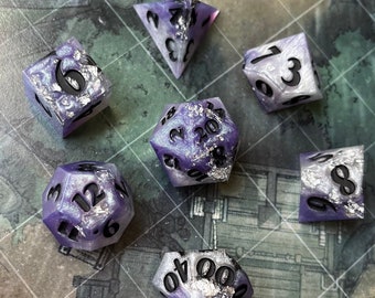 Baldur's Gate 3 Minthara Resin Dice Set