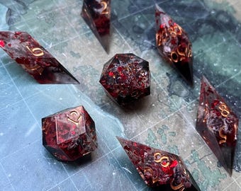 Chiaroscuro Resin Dice Set