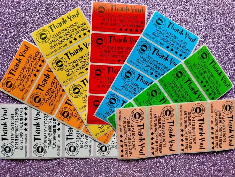 Puede incluir: Una colecci&oacute;n de pegatinas rectangulares en varios colores, incluyendo amarillo, naranja, rojo, azul, verde y melocot&oacute;n. Cada pegatina presenta el texto Thank You! y Please don't forget to rate me! Your tip & review helps support me & my family.