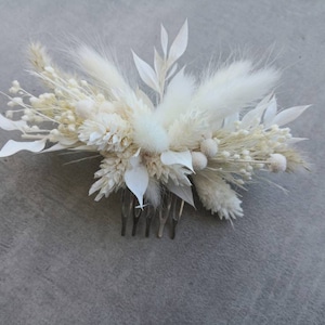 Hair comb dried flowers I Hair cromb Dried flowers I Bridal hair comb I Floral hair accessory I Boho headpiece I Hair clip I Wedding White