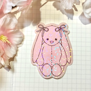 Pinkes Häschen Plüschtier die cut Sticker holographisch | Individuelle Vinyl Holo Sticker süsser Hase Plüschie schüchtern kawaii Laptop Sticker coquette