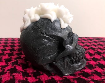 Handmade Vanilla and Buttercream shea butter soap Moisturising Bar (for hands and body)  300g