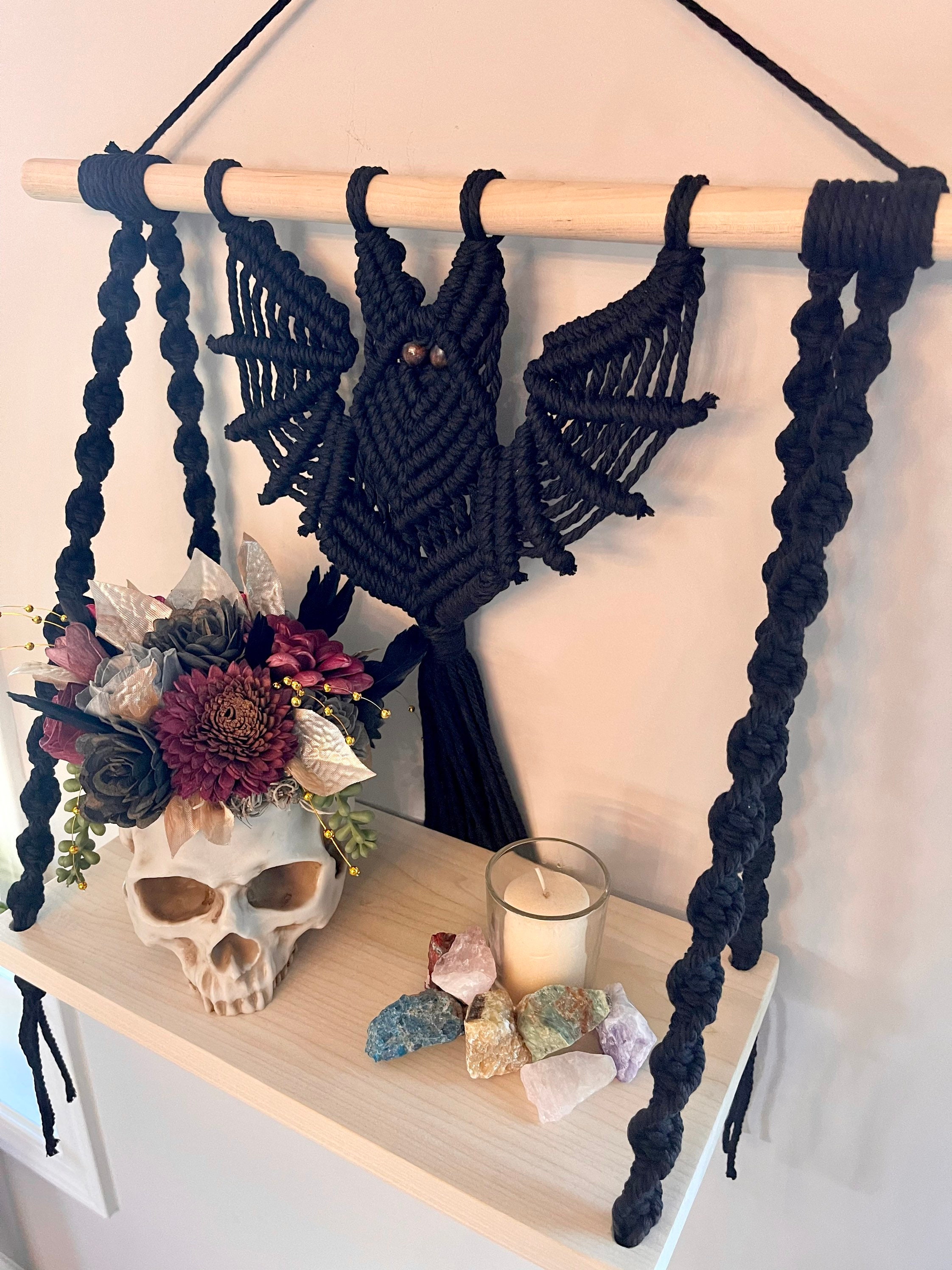 INSTITIZER Macrame Wall Hanging, Bat Design Boho Tapestry Macrame Wall  Decor, Gothic Handmade Woven Tapestry for Home Decoration Halloween