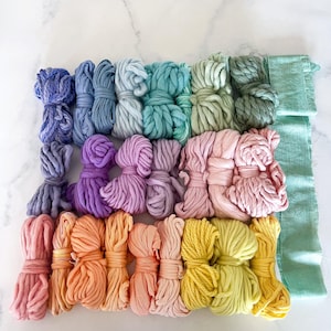 Pastell Regenbogen Webfasern, dicke Wolle, Webfaserset, rosa Merinowolle, Art Yarn, blaue Faserpackung
