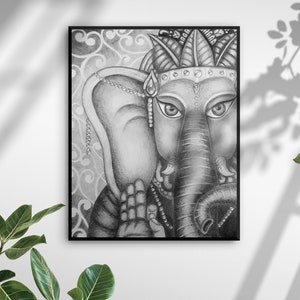 Puede incluir: Dibujo a lápiz en blanco y negro de la deidad hindú Ganesha. El dibujo presenta detalles intrincados de la cabeza de elefante de Ganesha, su trompa y su tocado adornado.