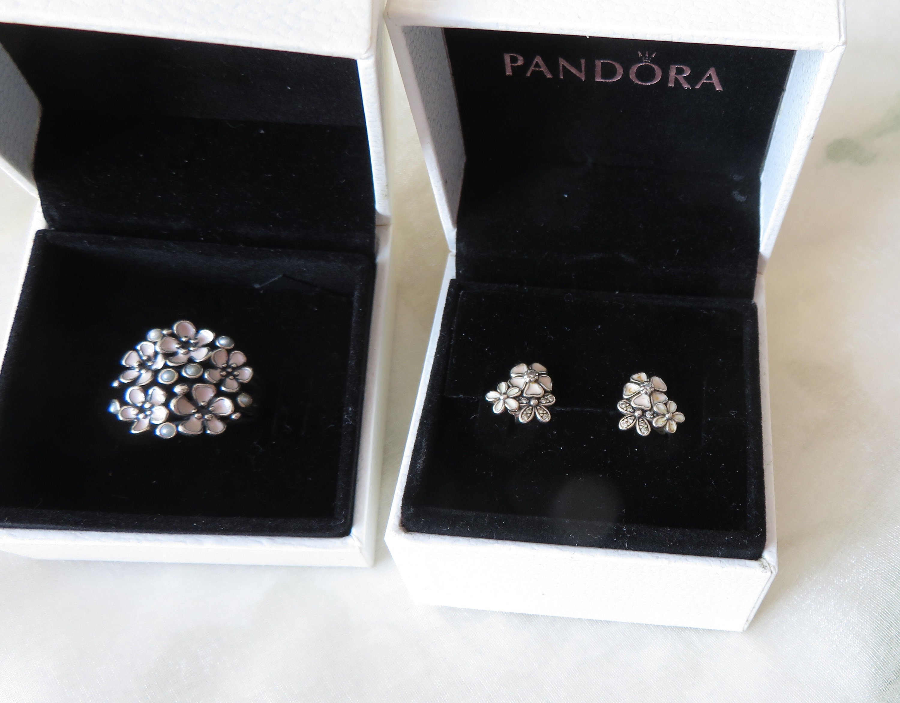 Pandora poetic blooms earrings deals