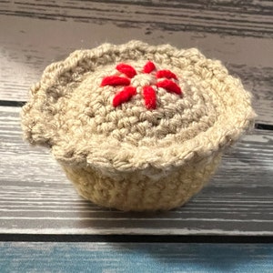 PATTERN | Simple Crocheted Pie