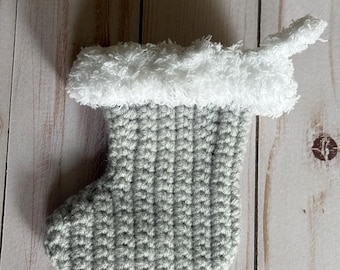 Mini décoration de Noël au crochet faite main avec bordure duveteuse