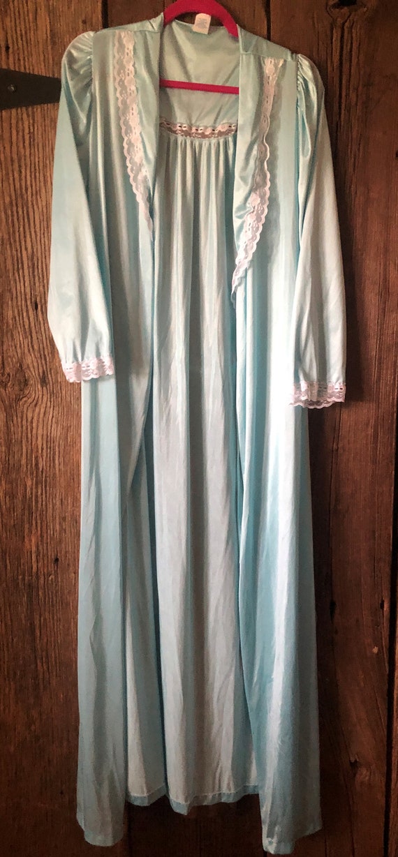 Vintage Fantasy Nightwear Robe - image 3